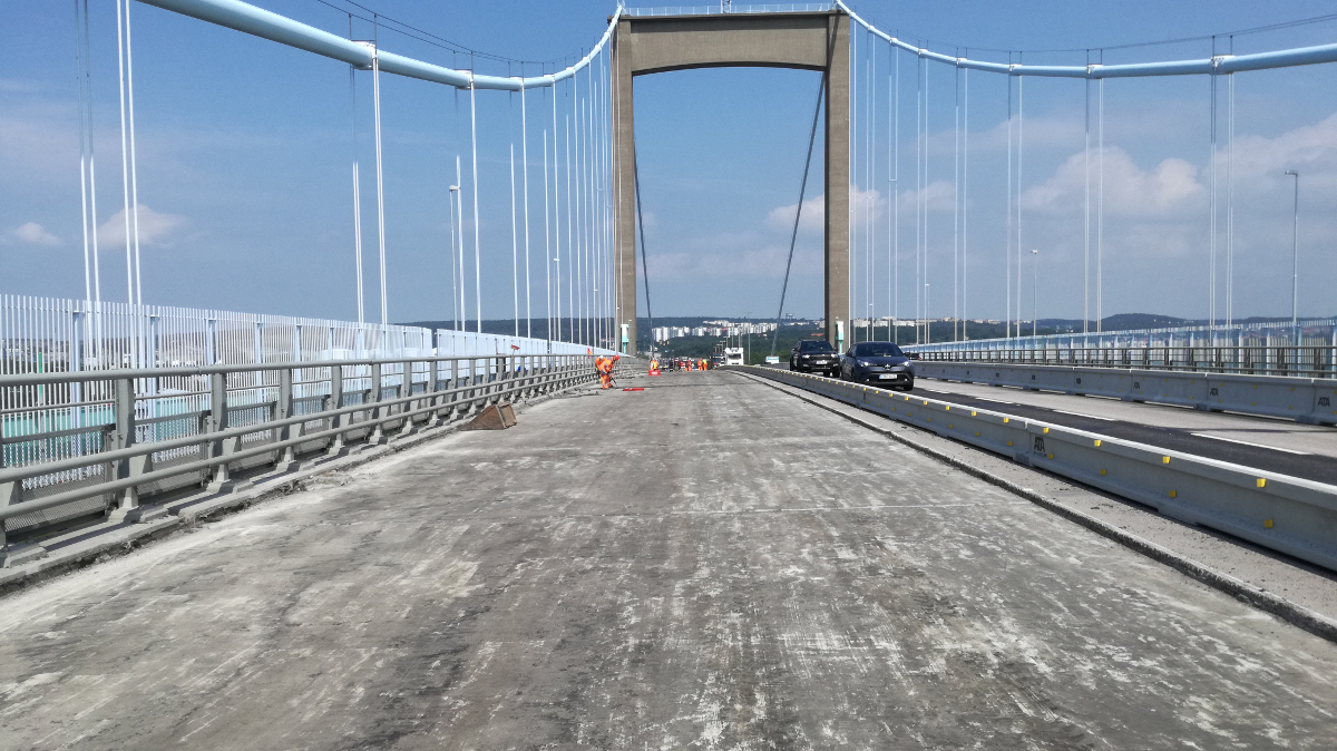Remont mostu Älvsborgsbron w Göteborgu, Röda Sten (Szwecja).