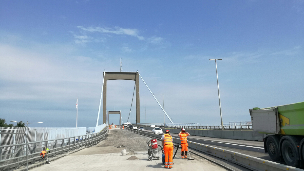 Remont mostu Älvsborgsbron w Göteborgu, Röda Sten (Szwecja).