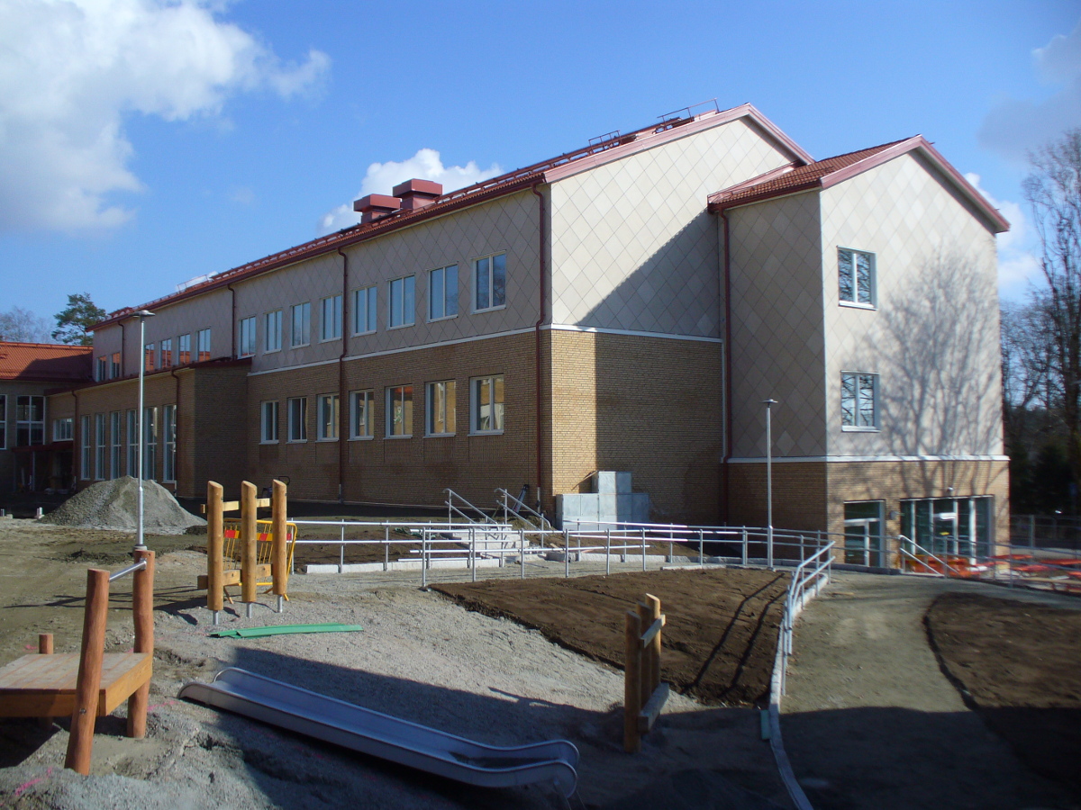Remont starego i budowa nowego budynku szkoły w Brämhult, Kyrkvägen (Szwecja)