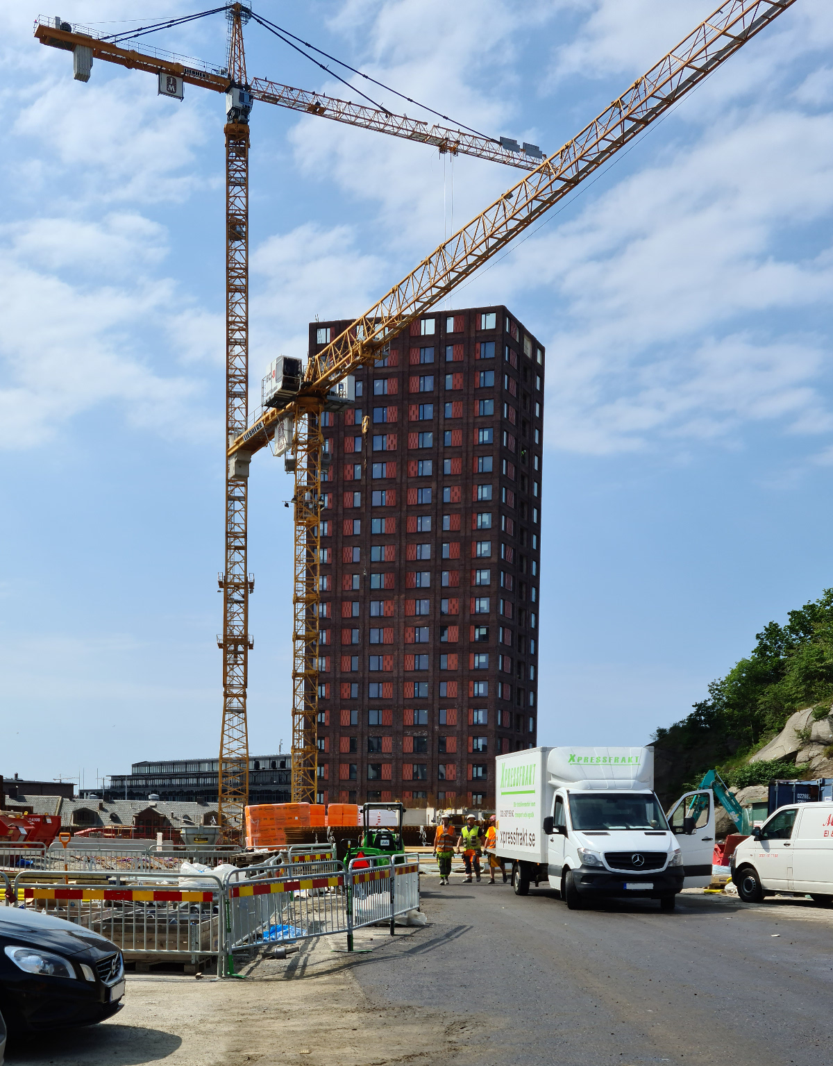 Roboty kartonowo-gipsowe dla pięter 9-35 w budynku Silo 1 w Göteborgu, Bratteråsgatan (Szwecja).