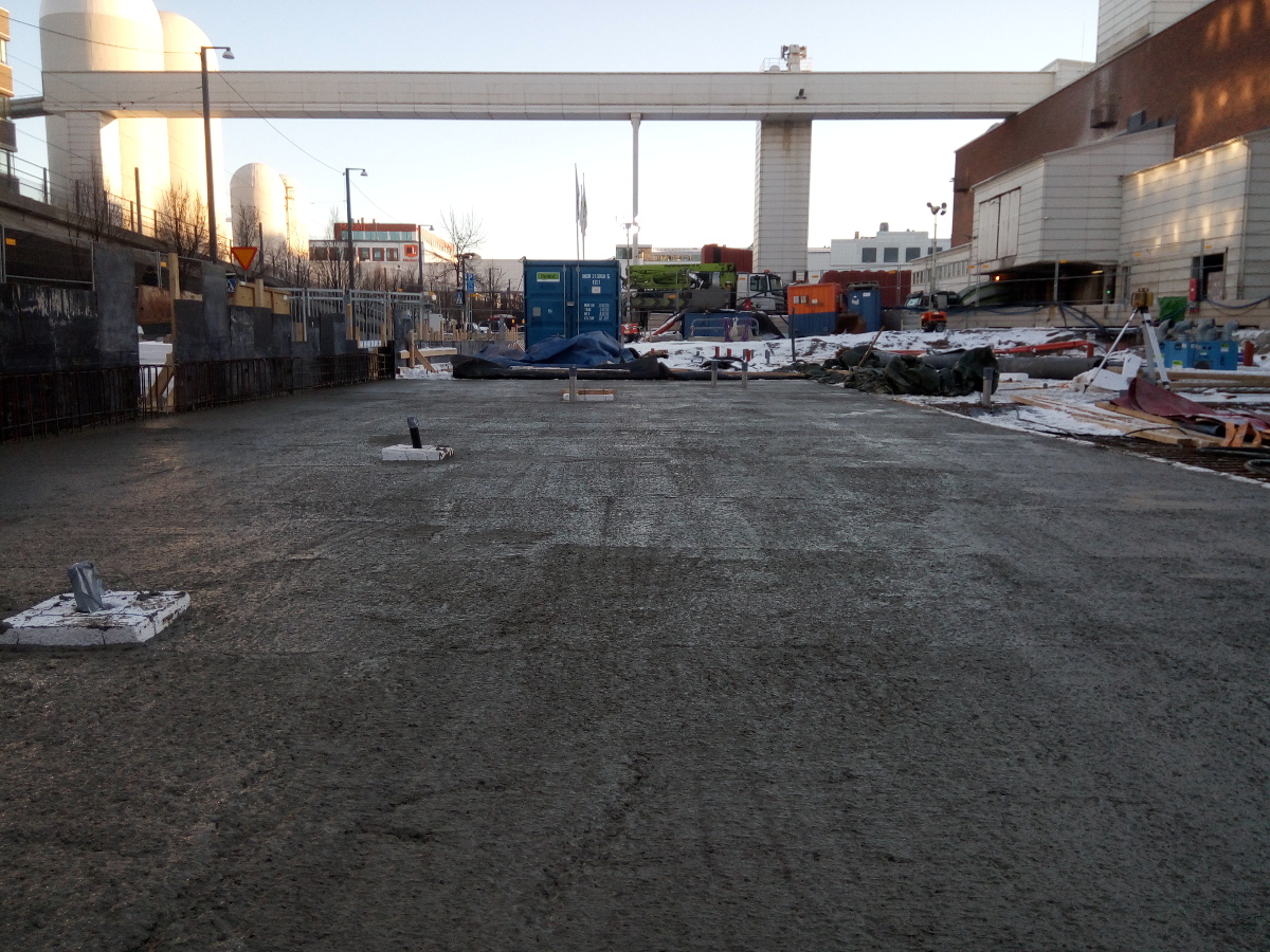 Prace szalunkowe, zbrojarskie oraz betonowe w Sztokholmie, Hammarby Alle (Szwecja)
